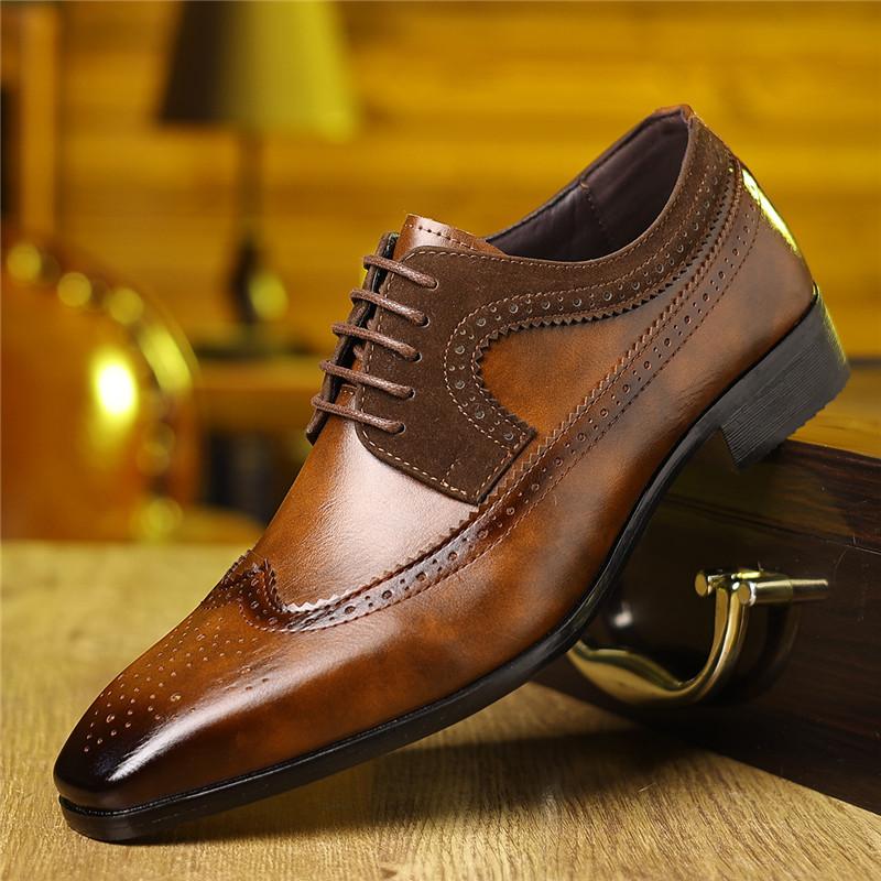 Retro Designer New Men's Pointed Patchwork Brogues Oxford Shoes Male Wedding Dress Homecoming Formal Wedding Footwear