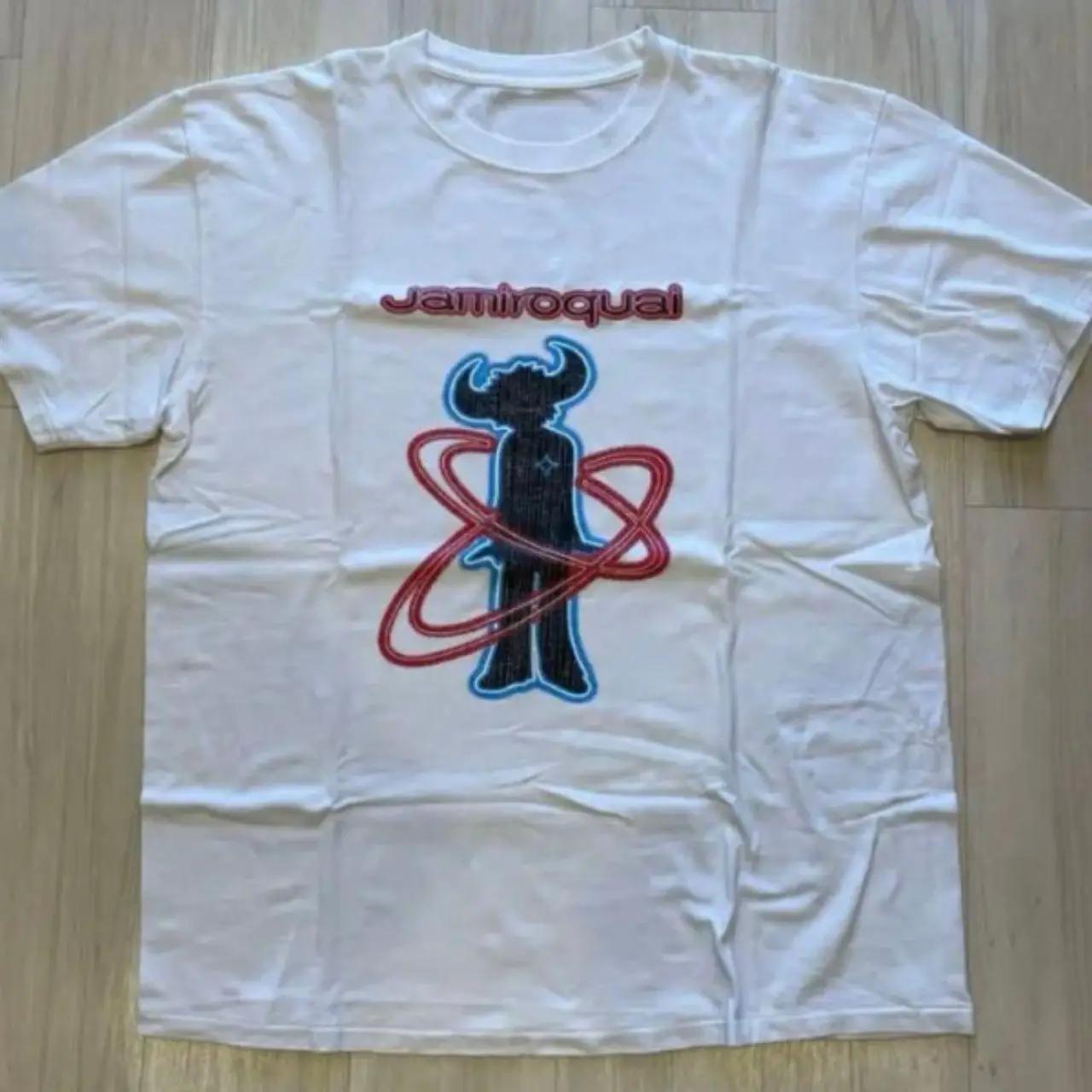 

Футболка унисекс Jamiroquai Band Белая Хлопок Плотный Оверсайз Y2K Мужская Женская С коротким рукавом Уличная одежда Женская Мужская Одежда 4XL