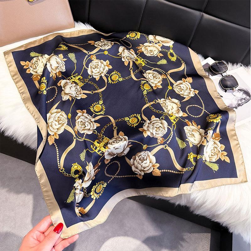 Spring Silk Scarf Fashionable Foreign Style Versatile Small Square Scarf 70Cm Decorative Scarf Sunscreen Travel Shawl Women