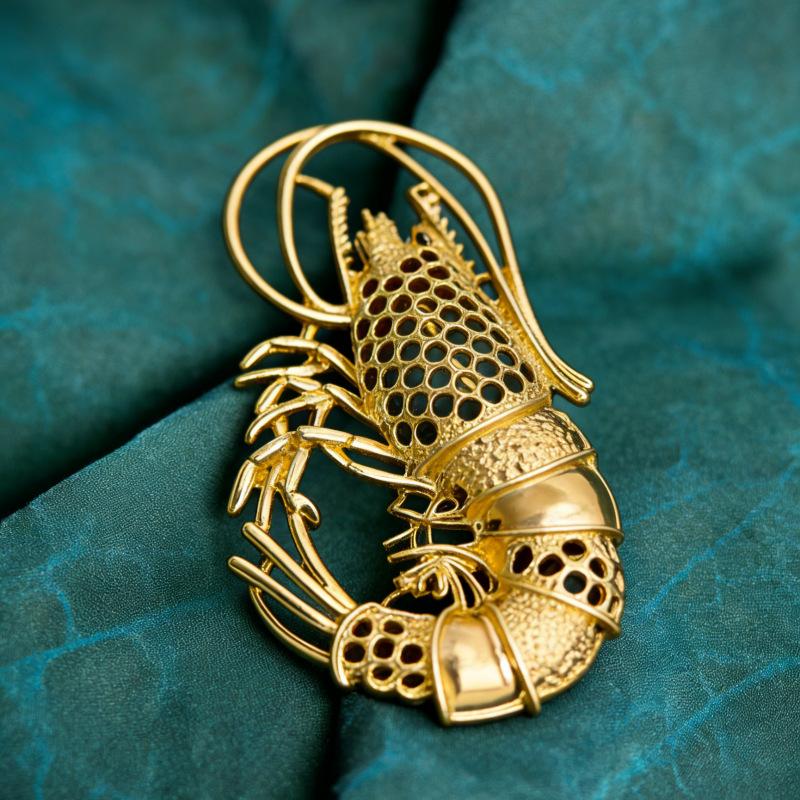 1Pcs Gold Color Retro Metal Embossed Butterfly Women'S Brooch Ocean Style Lobster Decoration Pins Party Wedding Jewelry