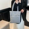 Trendy Cott Filled Shoulder Bag Simple Design Nyl Handle Bag for Daily Use Comfortable and Versatile Texture Storage Bags