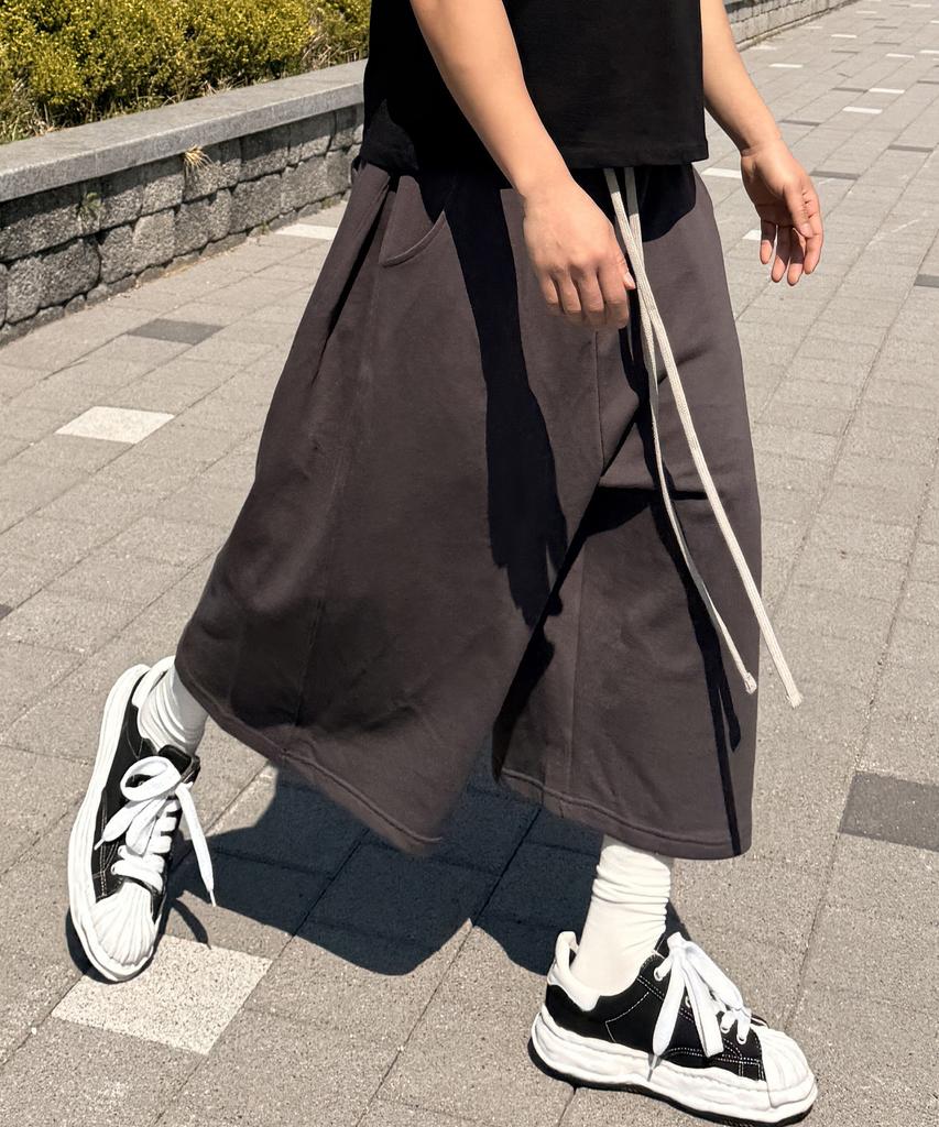 ATTENTIONROW Edition 11. Oversized Training Bermuda Capri Shorts (6 Colors)