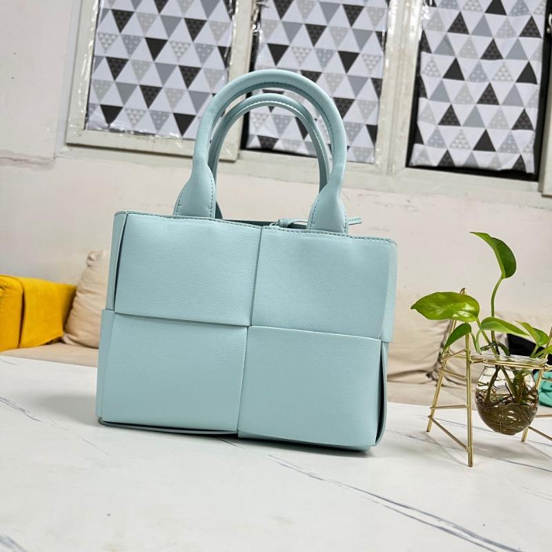 Jednoduchá módní ležérní kabelka s velkou kapacitou, tkaná taška tote z hovězí kůže, taška přes rameno