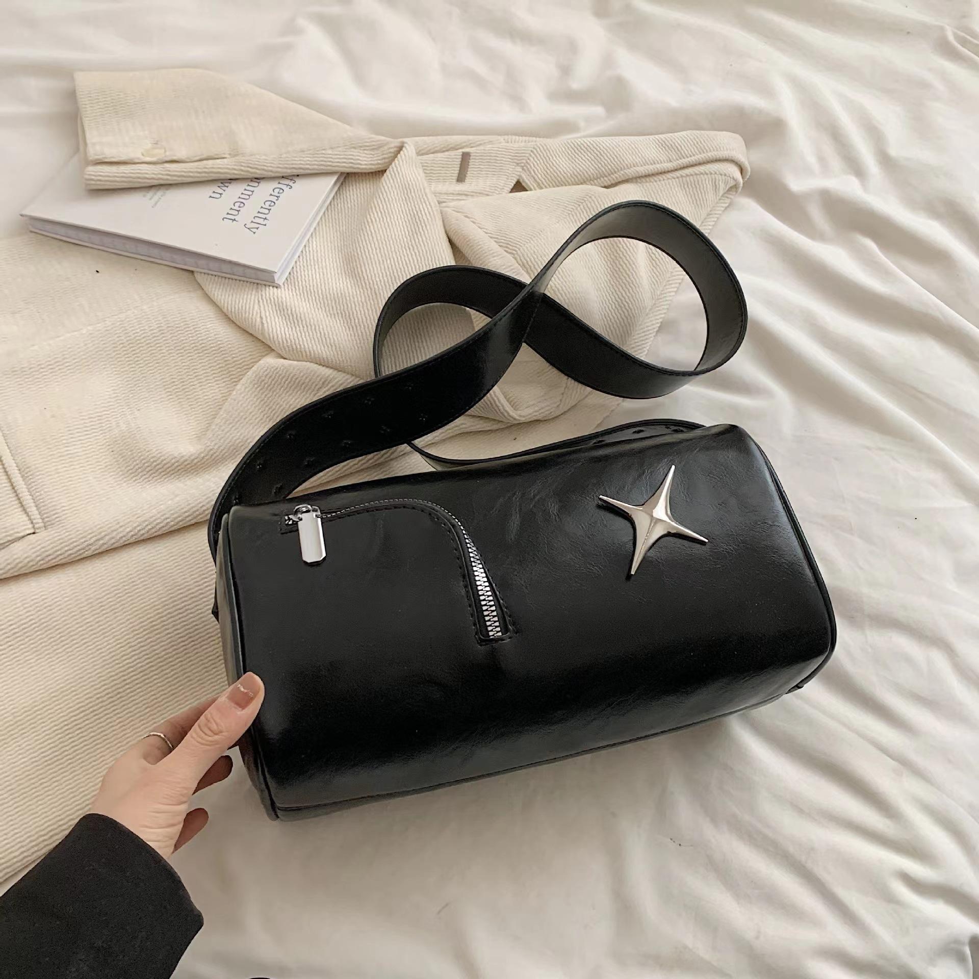 

Вместительная повседневная сумка-мессенджер, простая и модная сумка через плечо, фактурная сумка-мессенджер. чёрный