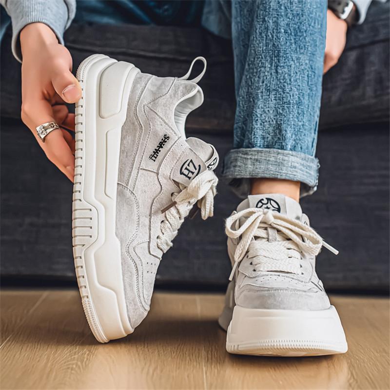 Men 's Casual Four Seasons Fashion Skateboarding Students Comfortable Sneakers Boys Trending Soft Sole Breathable Shoes