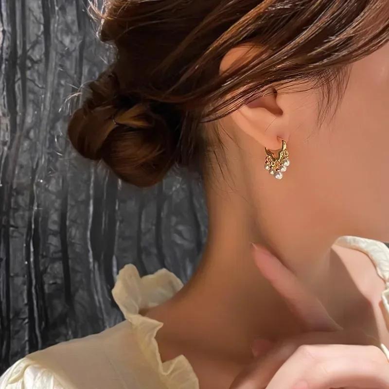 Cloud Imitation Pearl Huggies Hoop Earrings for Women Party Classic Ins Fashion Jewelry Minimalist Accessories Birthday Gifts