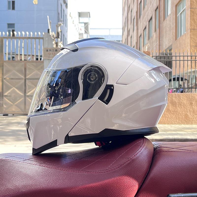 Motorcycle Helmet Uncovered Helmet Men's and Women's Full Helmet Bluetooth Personalized Four Seasons Locomotive Big Tail