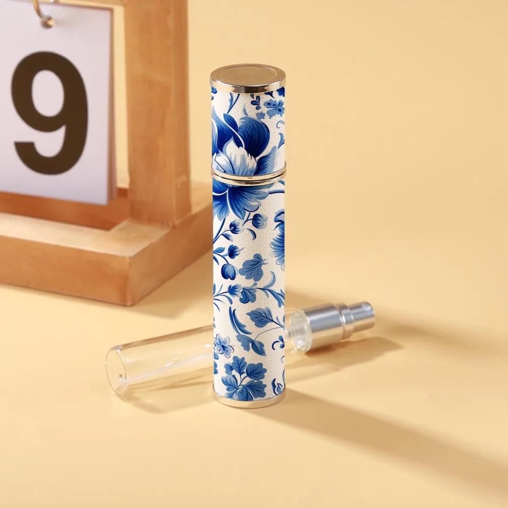 10ml Mini Perfume Bottle PU Leather Essential Oil Alcohol Spray Rotating Bottle Spray Atomizer Bottle Refillable