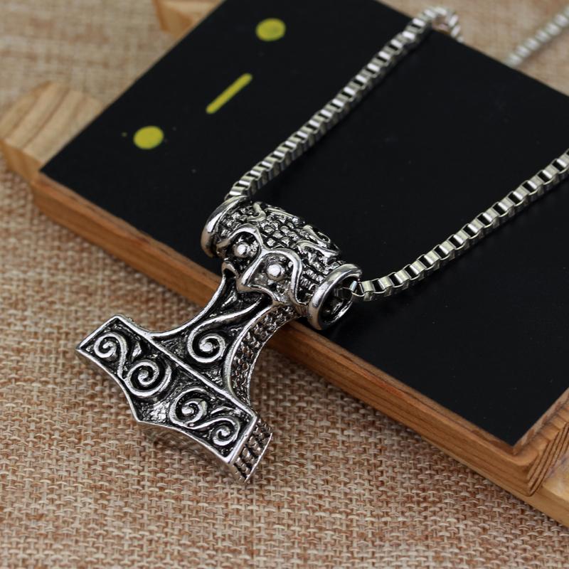 Norse Viking Odin's Runes Necklace Vegvisir Symbol Compass Pendant Vintage Necklaces for Women Men Jewelry