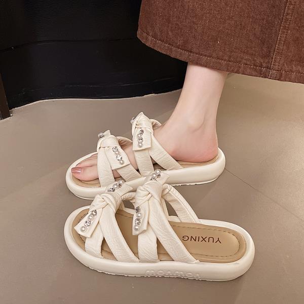 

Модные тапочки Повседневная обувь Шлепанцы Слиперы Женские Желейные шлепанцы Люксовые Мягкие Летние 2025 Резиновые Блестящие На плоской подошве Кристальные Модные туфли Жо 35