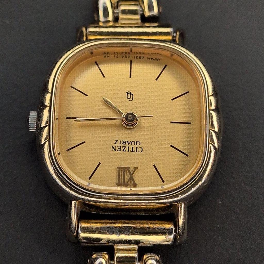 Used CITIZEN Ladies Watch Vintage Working Condition 2931-292740