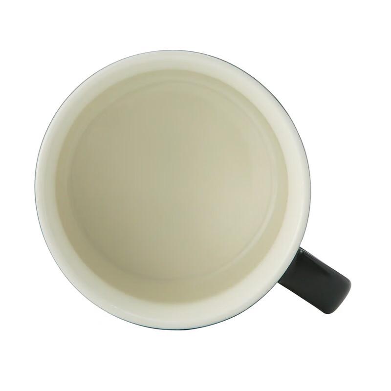Minimalistisk Kaffekopp och Fat i Keramik
