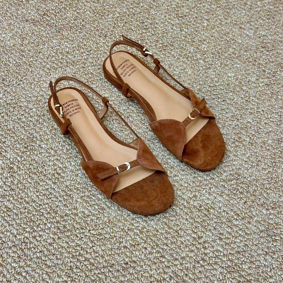 Retro Niche Design Open-toed Sandals Women's 2025 New Simple White Word with Flat Roman Shoes Outside