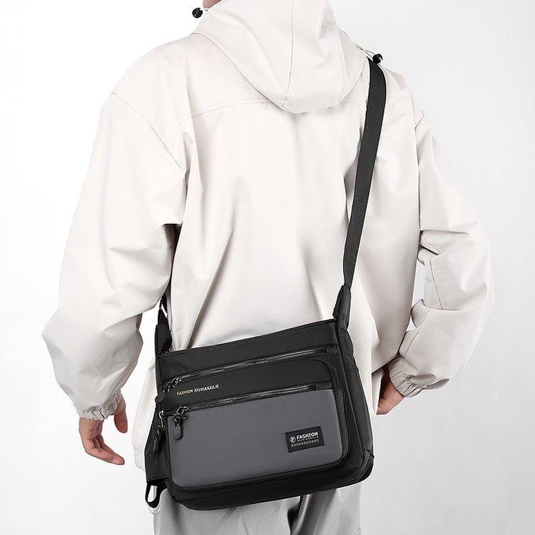 2024 Pánská taška Messenger Taška přes rameno Tašky přes rameno Men Small Sling Pack Do práce Business Vodotěsné batohy Oxford Tašky Satchel Peněženka