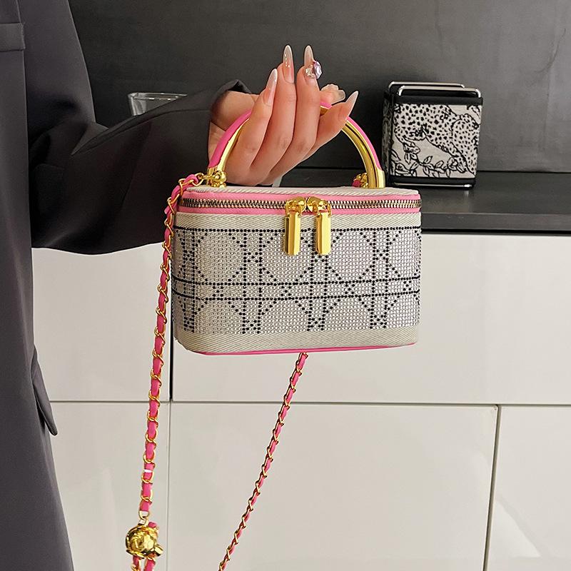 Bag Women's Bag Spring 2025 New Korean Version Niche Shoulder Bag Fashion Diamond Crossbody Portable Vanity Case Sub-bag