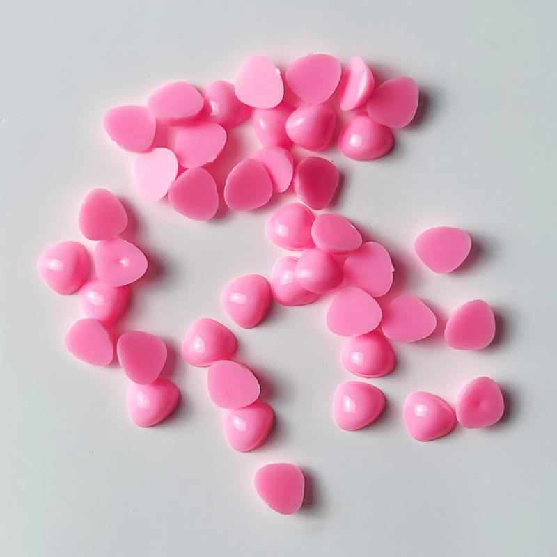 50Pcs Triangle Practical Doll Nose Cartoon Plush Toys Manual DIY Plastic Flat Bottom Triangle Nose Accessories