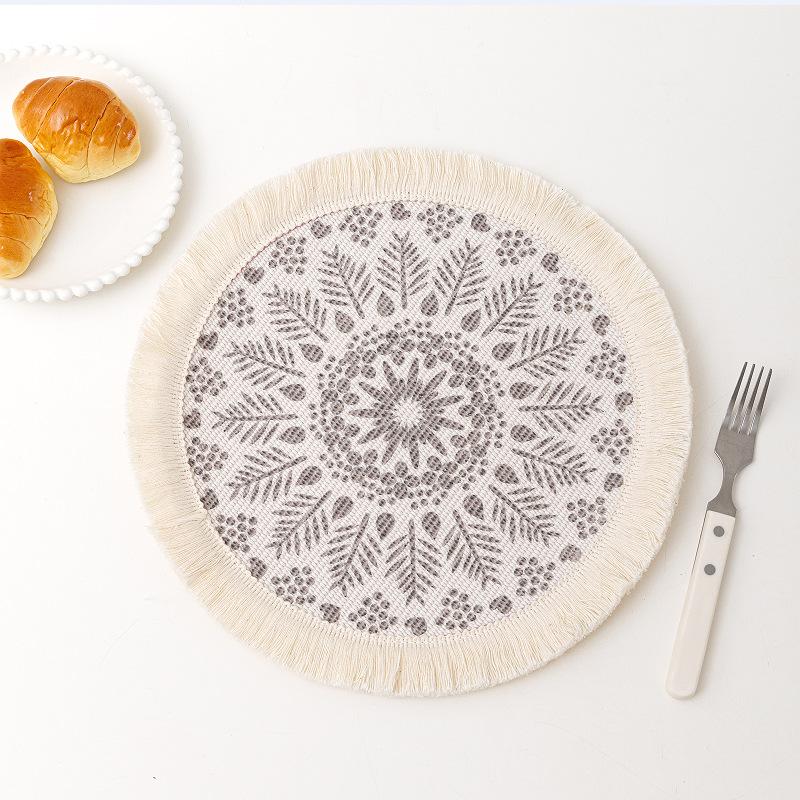 Coaster, Nordic fabric, tassel insulation mat, heat-resistant home pot mat, dining mat, Bohemian decorative mat
