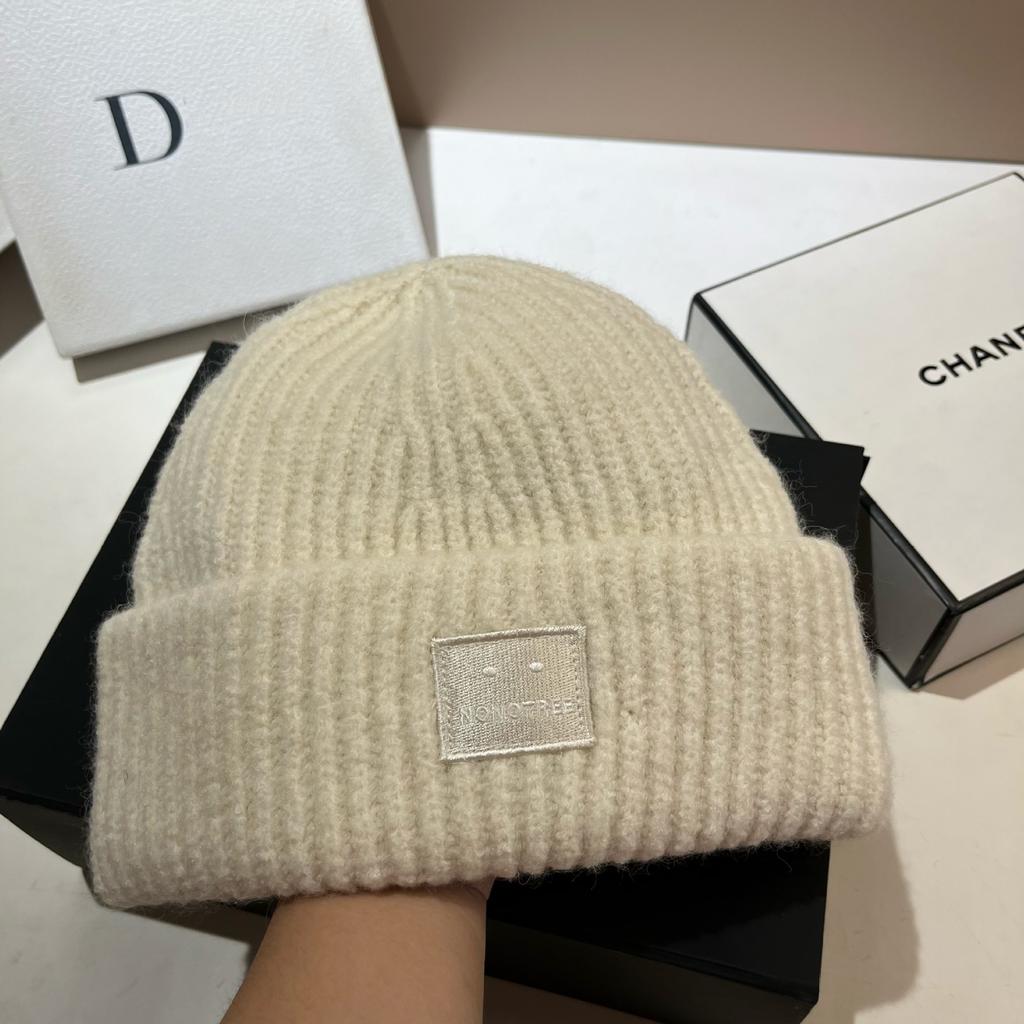 Embroidery Square Expression Wool Blend Knitted Hat Winter Warm Soft Waxy Enlarged Version Ear Protection Wool Hat Women