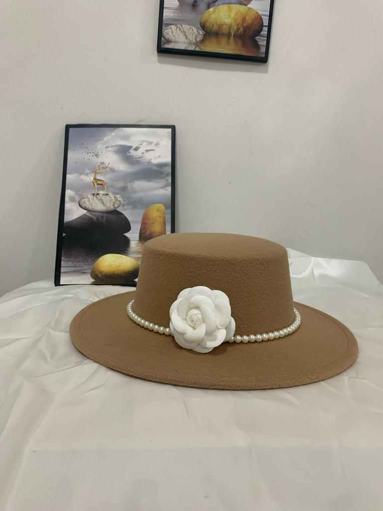 Hat Female Elegant British Top Hat Female Hepburn Style French Pearl Chain Flower Wool Flat Top Felt Hat Self-operated