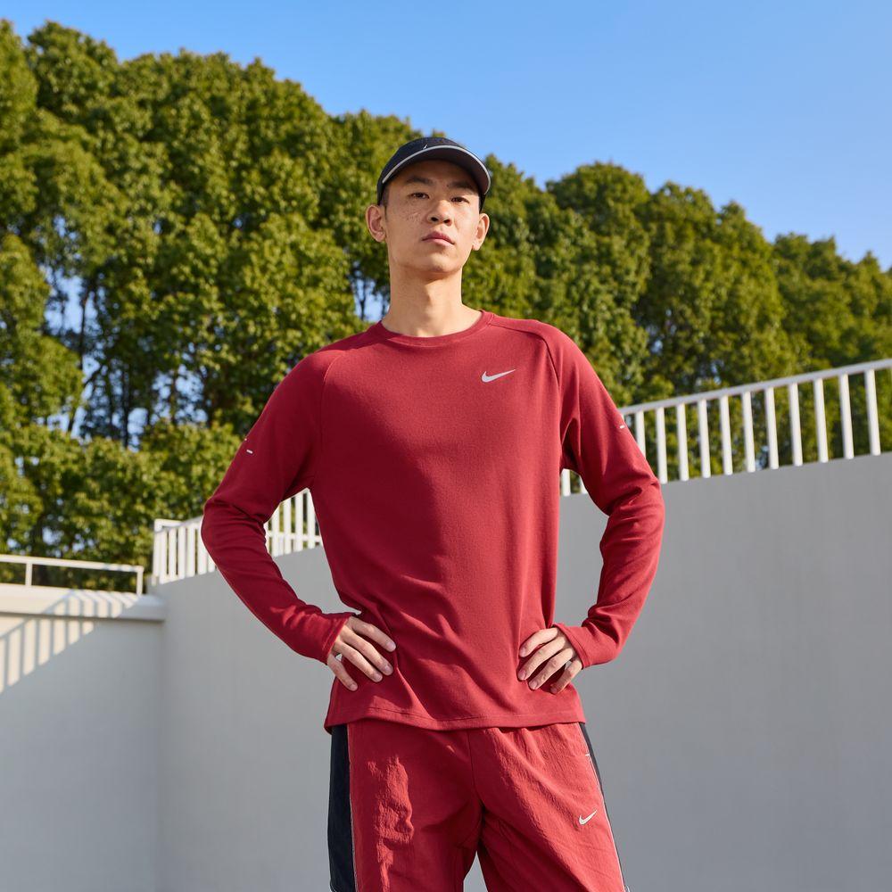 Nike T Shirts Men s Burgundy Crew Neck Moderate Straight Fit M