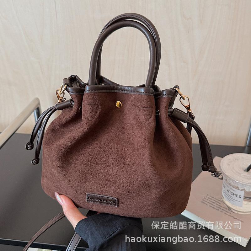 Suede Bag Women's Autumn and Winter 2025 New Casual Matte Retro Messenger Shoulder Bag Premium Bucket Bag