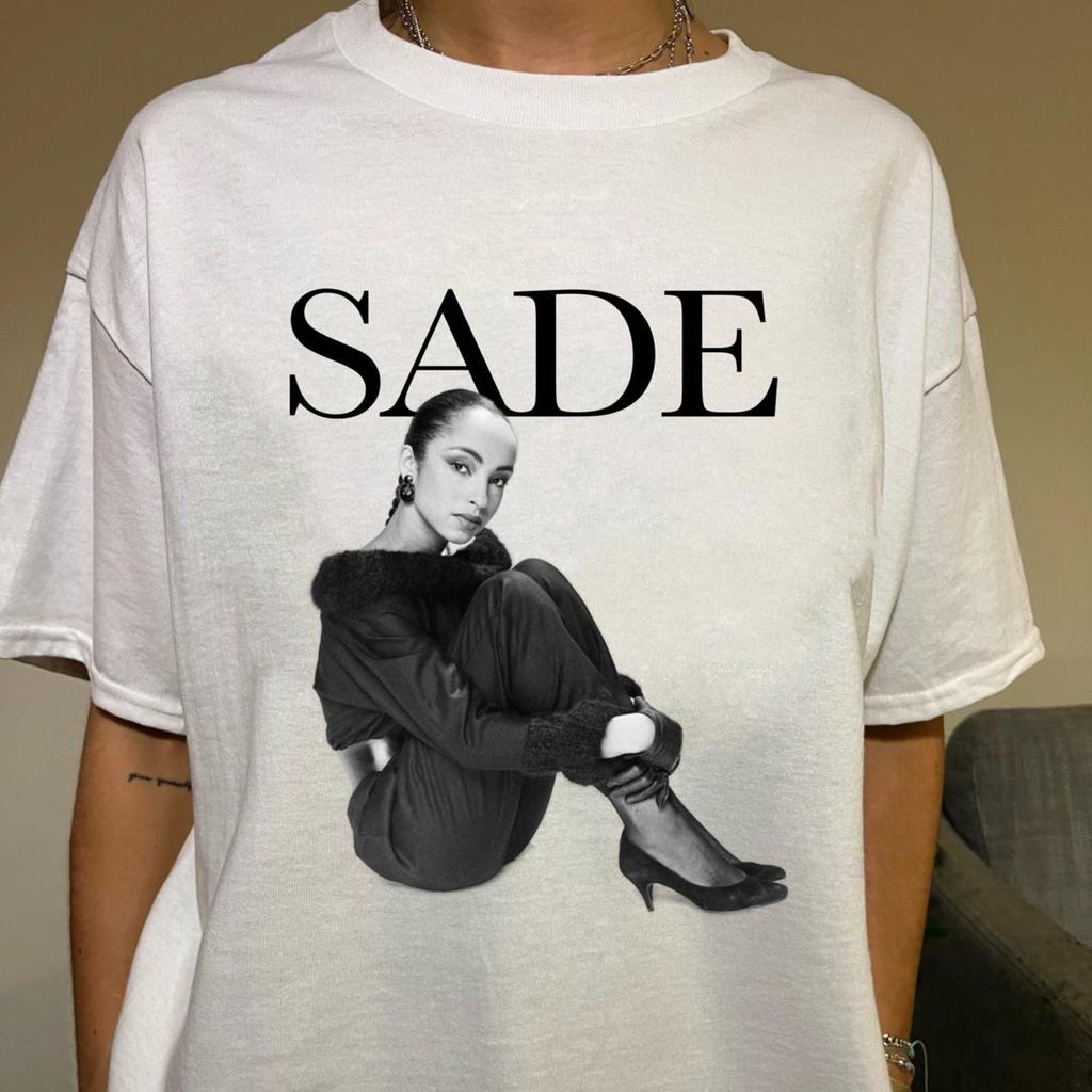 SADE Music Concert V2 T-Shirt: Vintage Style Retro 80s 90s Graphic Tee