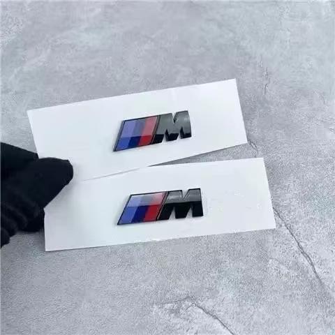 

2PCS Applicable to BMW M-standard ABS plastic labeling 1/3/5/7 series side standard fender M-standard X1X3X5m sports tail label. 4.5x1.5cm