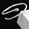 2026 Nuevo Pulsera Punk con Forma de Serpiente para Mujer Moda Simple Color Plata Circonita Pulsera de Aro Ajustable Joyería de Boda Regalos