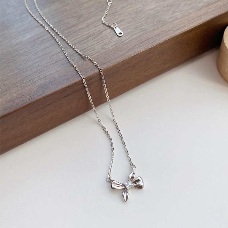 S999 Sterling Silver Elegant Bow Necklace - Simple & Luxurious Clavicle Chain for Women