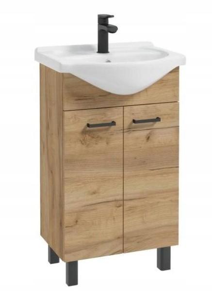 Craft oak bathroom cabinet with a 50 cm washbasin with a black tap and Mea siphon