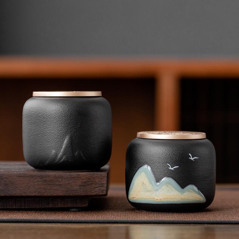 Hand-painted Black Ceramic Tea Caddy with Distant Mountain Design - Small, Simple, Sealed for Freshness