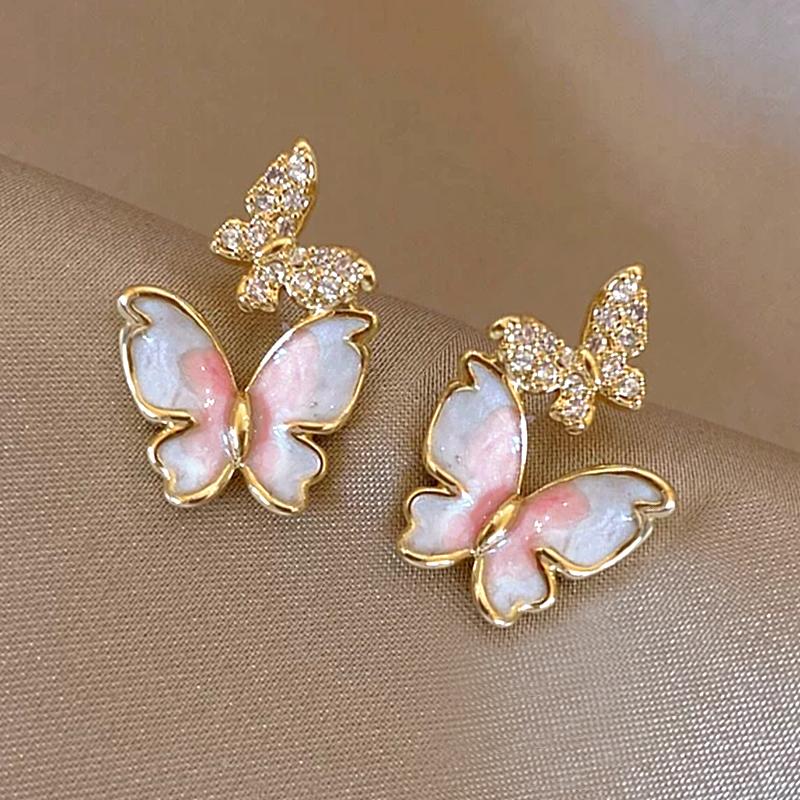 Sweet Pink Butterfly Stud Earrings for Women Newly Designed Romantic Earrings Gold Color Exquisite Fashionable Jewelry