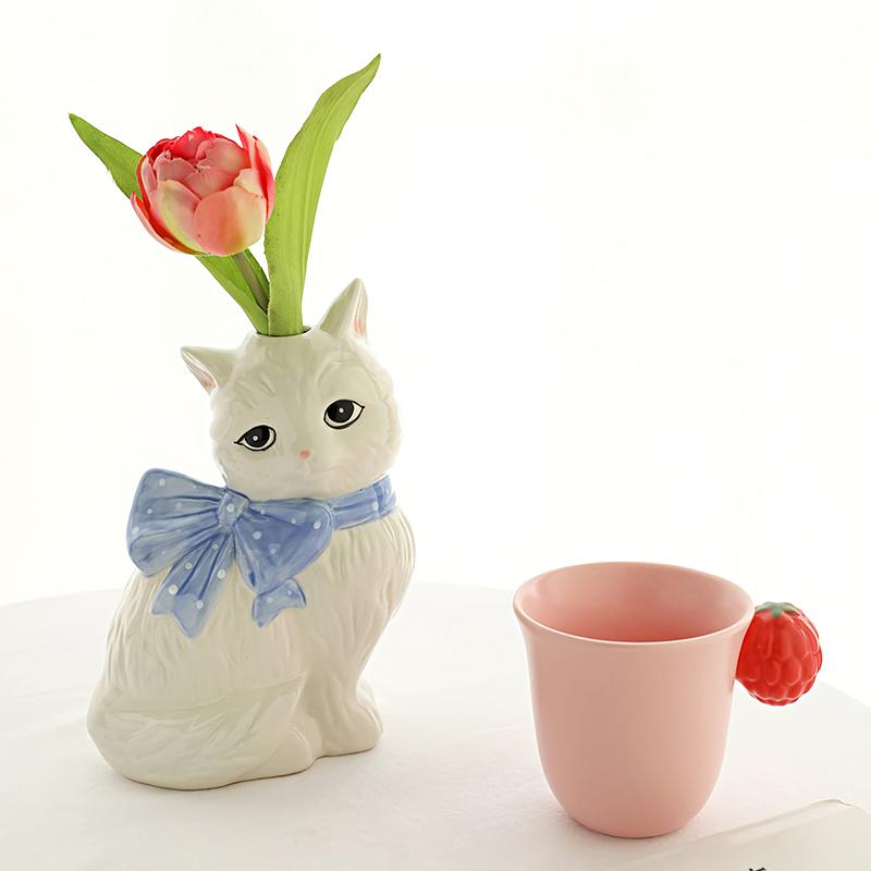 1PC Decoration Cat Lover Gifts Ceramic Vase Hand-Drawn Polka Dot Bow Tie Cute Small Diameter Aesthetic Cat Shape Artistic 20x14cm
