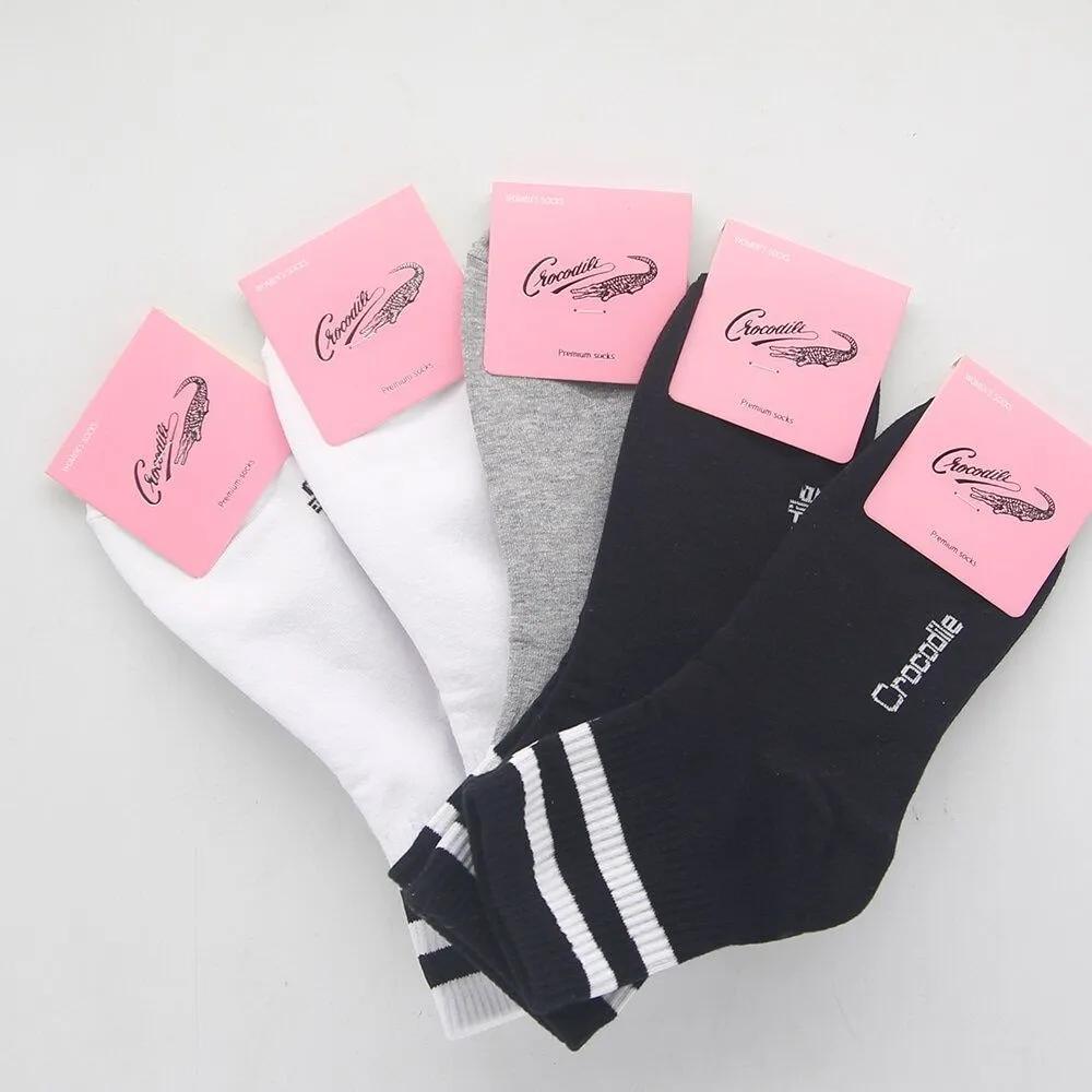 Women s Mid-Calf Socks Crocodile 5-Pair Set 5 pairs of white