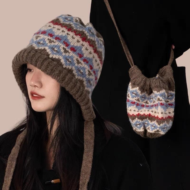 Balaklafa Hat Plush Hat Can Be Used As A Bag for Both Winter Warmth and Ear Protection, Knitted Pullover Hat for Women