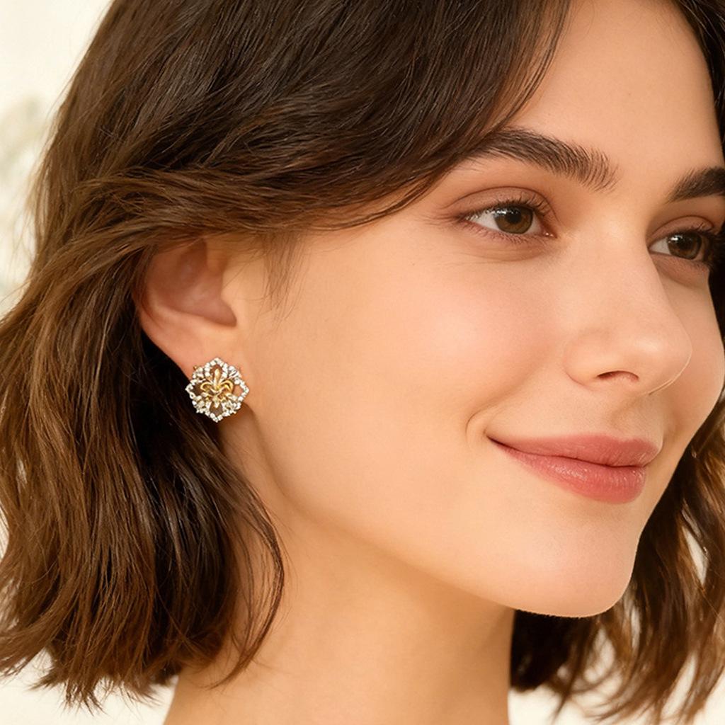 Vintage French-Style Iris Openwork Zircon Earrings - Luxurious, Versatile, High-End Women's Jewelry