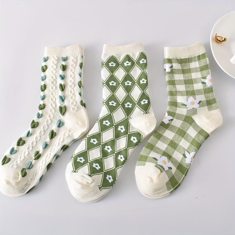 5 Pairs  Socks Women's Spring and Autumn Retro Three-dimensional Relief Flower Medium Tube Socks Stockings Women's Socks