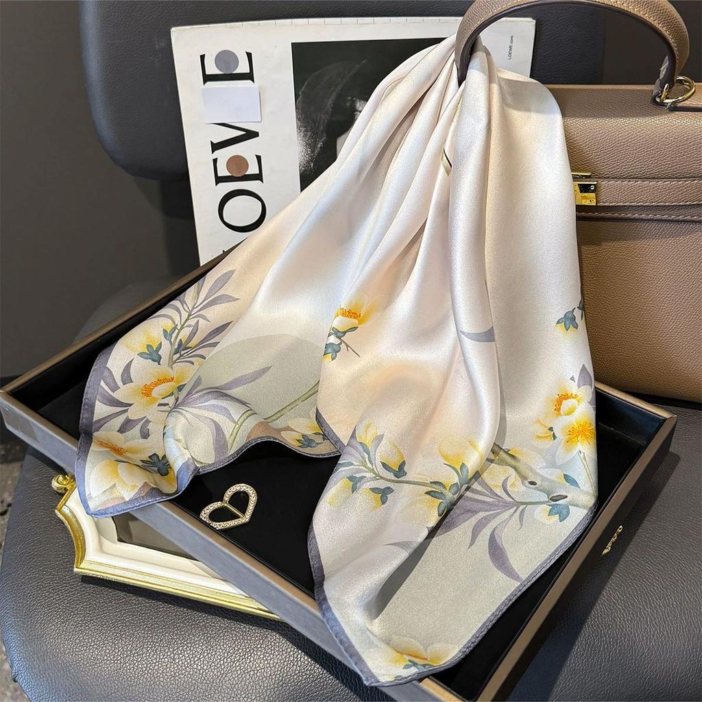 Fashion 100% Nature Real Silk Square Scarf Women Female Foualrd Neckerchief Summer Beach Scarves Shawl Bandana Hijab Pashmina