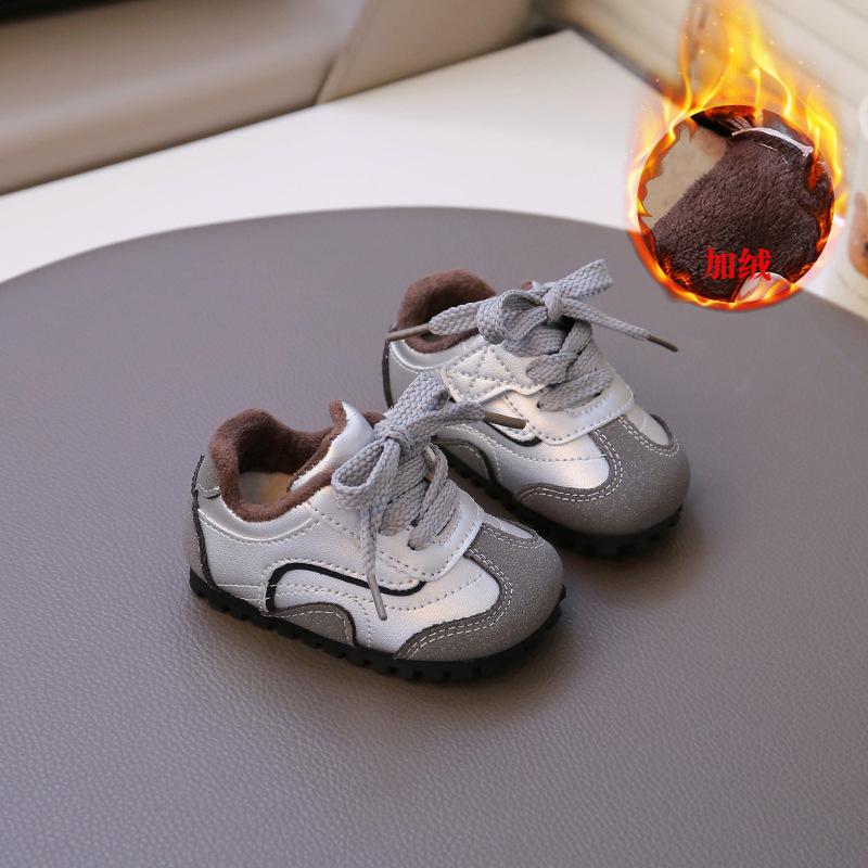 

Зима 2025 новые бархатные детские туфли для малышей на мягкой подошве, нескользящие, мужские и женские детские хлопковые туфли, теплые маленькие туфли на платформе 20 yards inner length 12.5cm серебряный