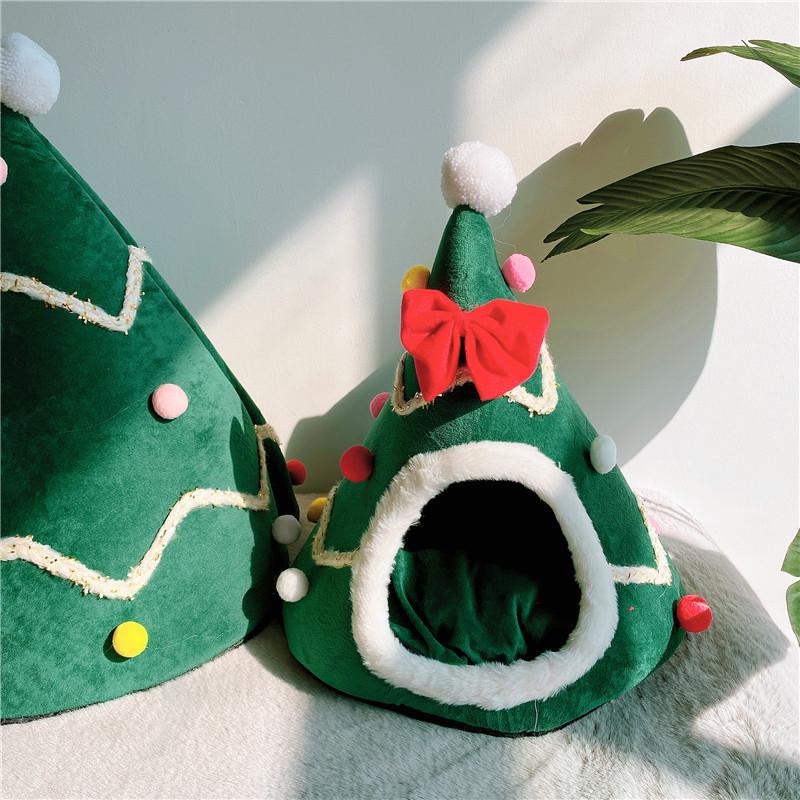 Cozy Christmas Tree Pet Bed: Warm Igloo Nest for Cats & Small Dogs
