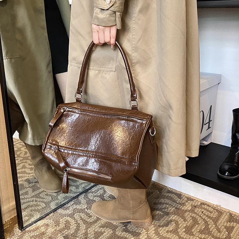 2025 new fashion trend locomotive bag crystal women's bag shoulder messenger bag bag