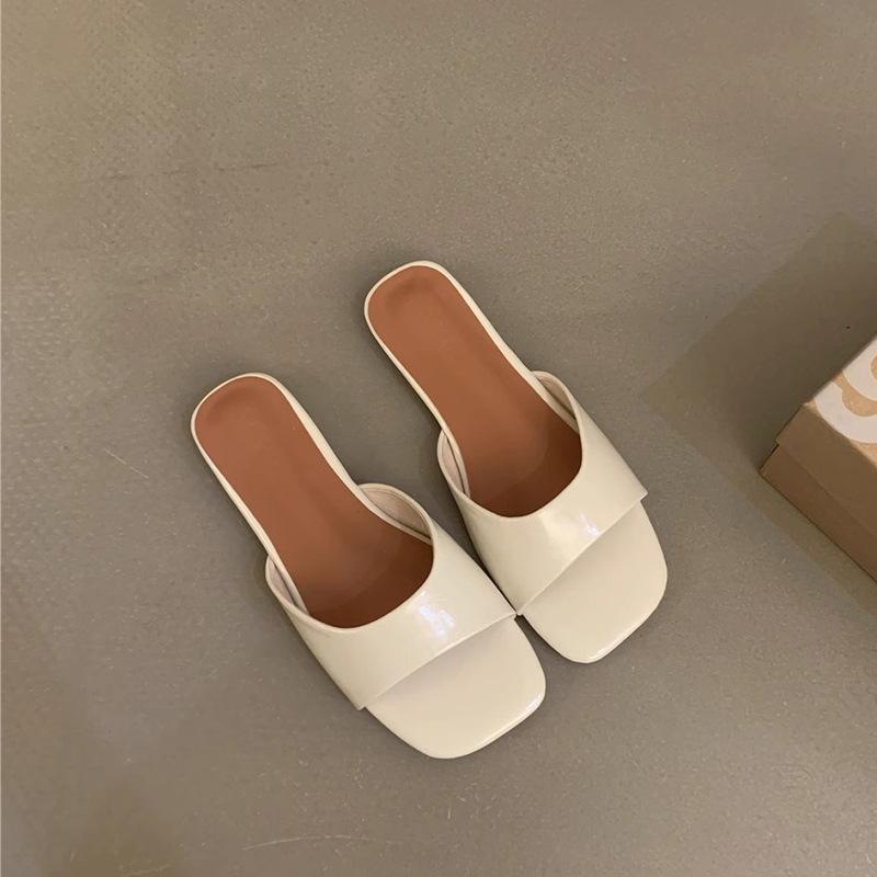 

Flat bottom one-word slippers silver cool slippers women s summer wear beach slippers women s shoes 40