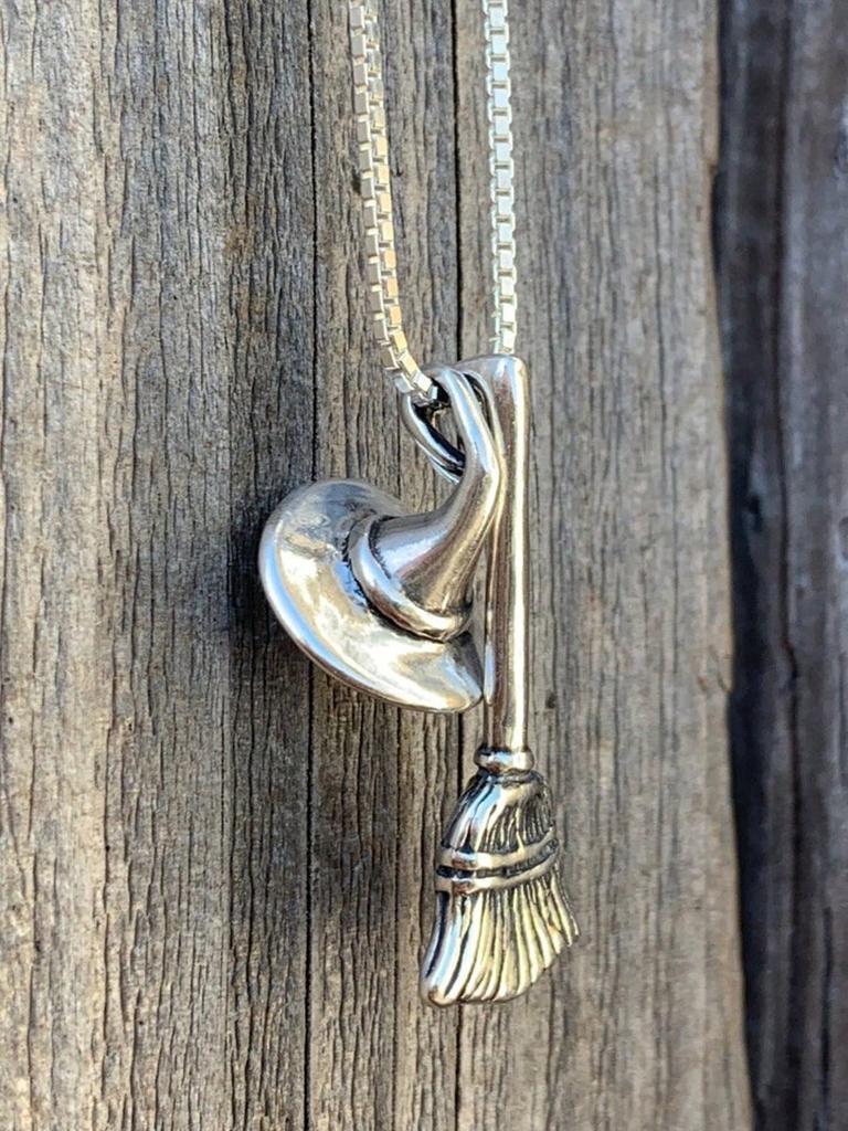 1pc Gothic Style Witch Hat, Broomstick, Geometric Pendant Necklace, Suitable For Any Occasion