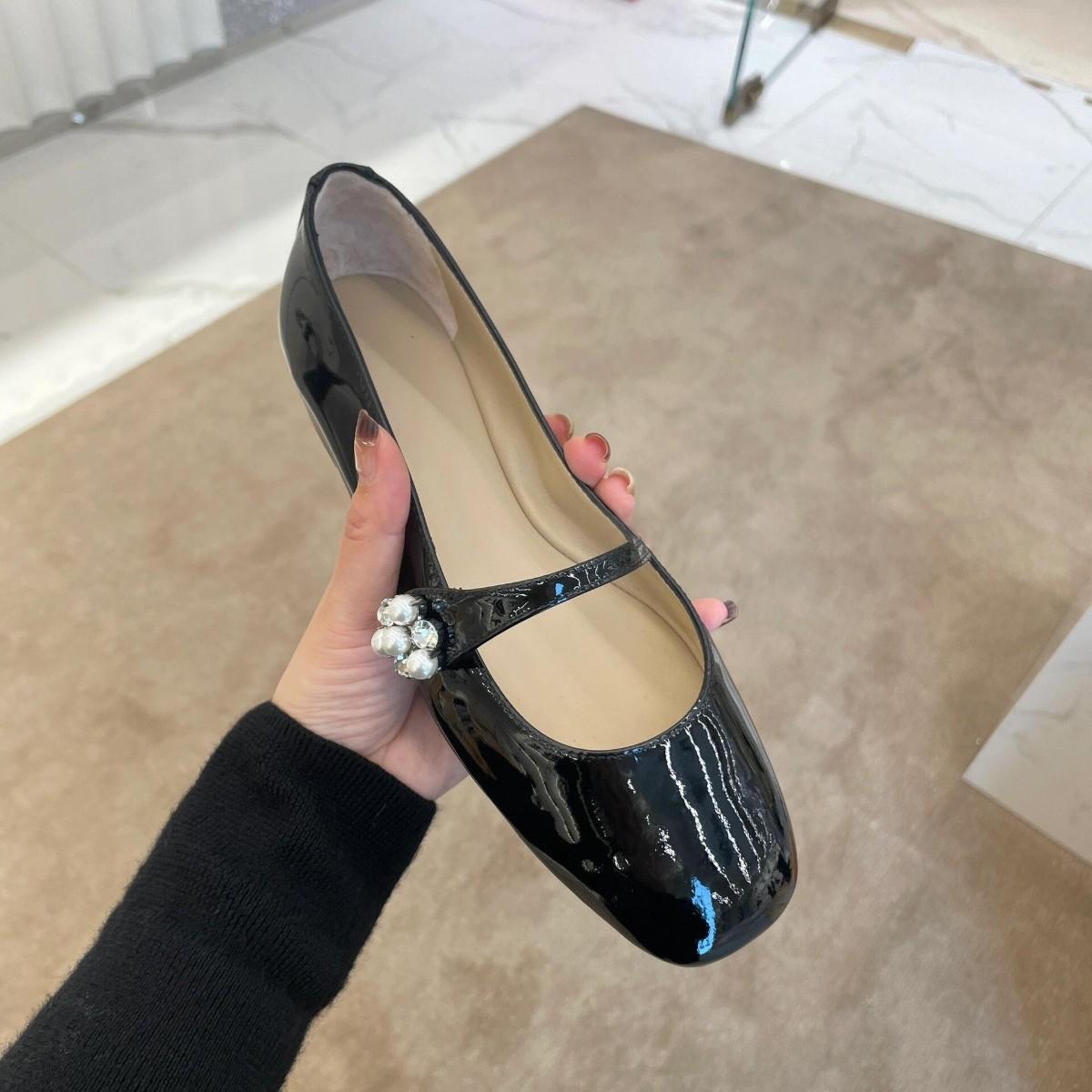 

Sheepskin leather rhinestone one-button Mary Jane shoes women s ballet flats pearl versatile light mouth single shoes 34