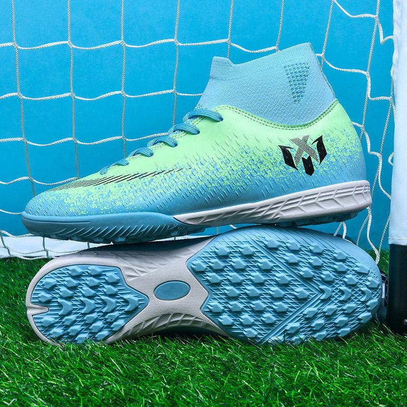 Training European Cup Nailed Sneakers 2025 Football Shoes Male Students Grass Spike Competition Lightweight and Cheap