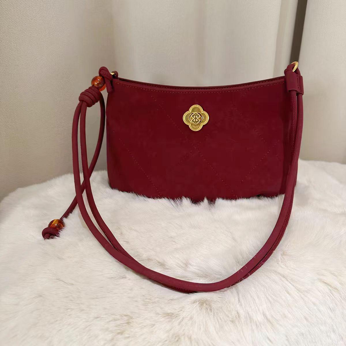 

Nanfeng Versatile Casual Beeswax Rope Premium Hand Woven Bag Women s 2025 New Summer Versatile Seaside Shoulder Bag