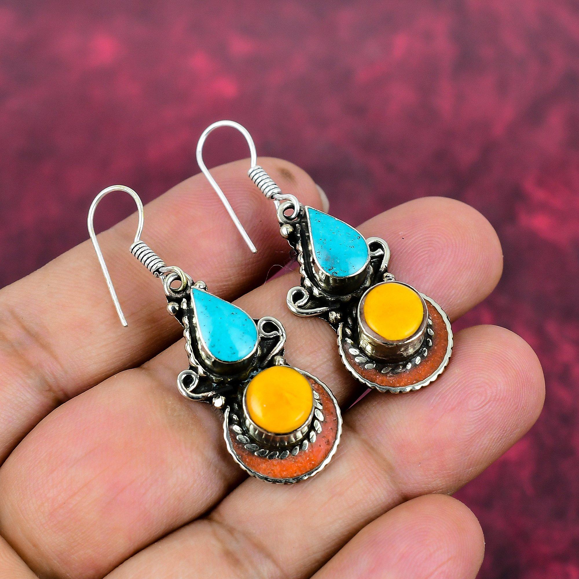 

Серьги из голубой бирюзы и коралла, Ювелирные изделия из стерлингового серебра 925 пробы, Непальские серьги ручной работы, На День благодарения 1.81 Inches