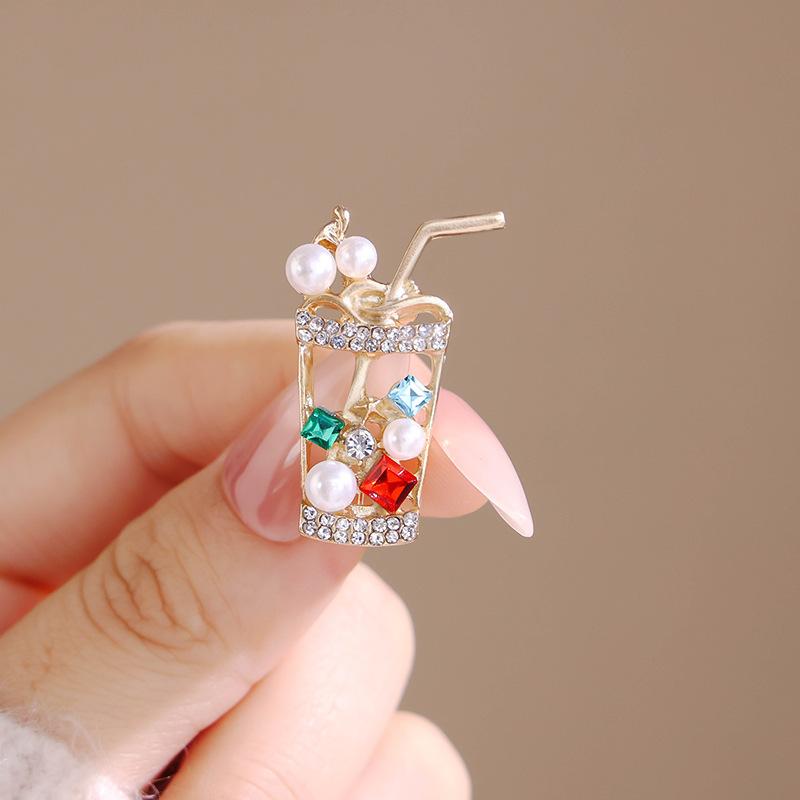Anti-light Pin, Golden Cute Milk Tea Cup Brooch, High-end Women's Suit Pin, Clothes Accessories, Accessories, Straw Cup