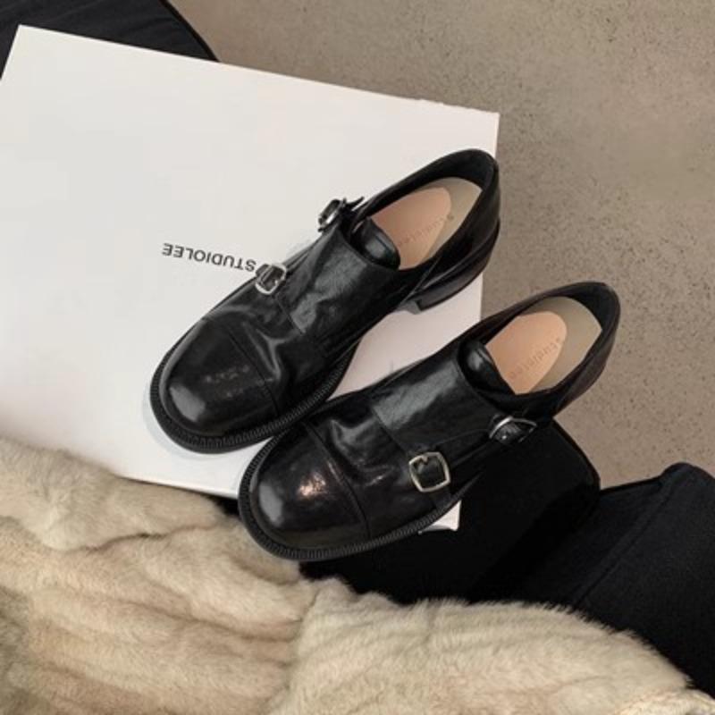 Sheepskin Shrinkled Horse Leather Double Button Heel Carved British Lazy Small Leather Shoes Women's Platform