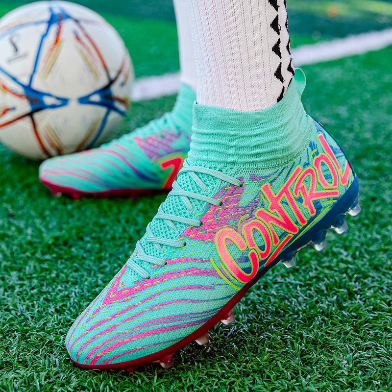 Men New FG Football Boots Sneakers Outdoor Top Quality Comfortable Ankle Male Soccer Shoes Society Match Football Shoes Fast